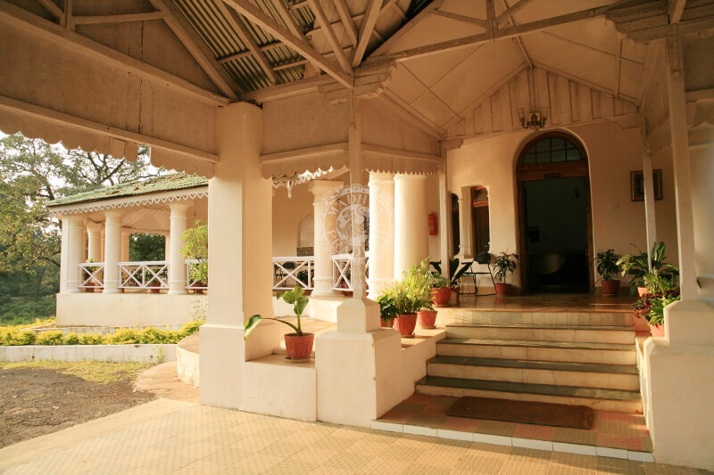 Hilltop Bungalow Pachmarhi